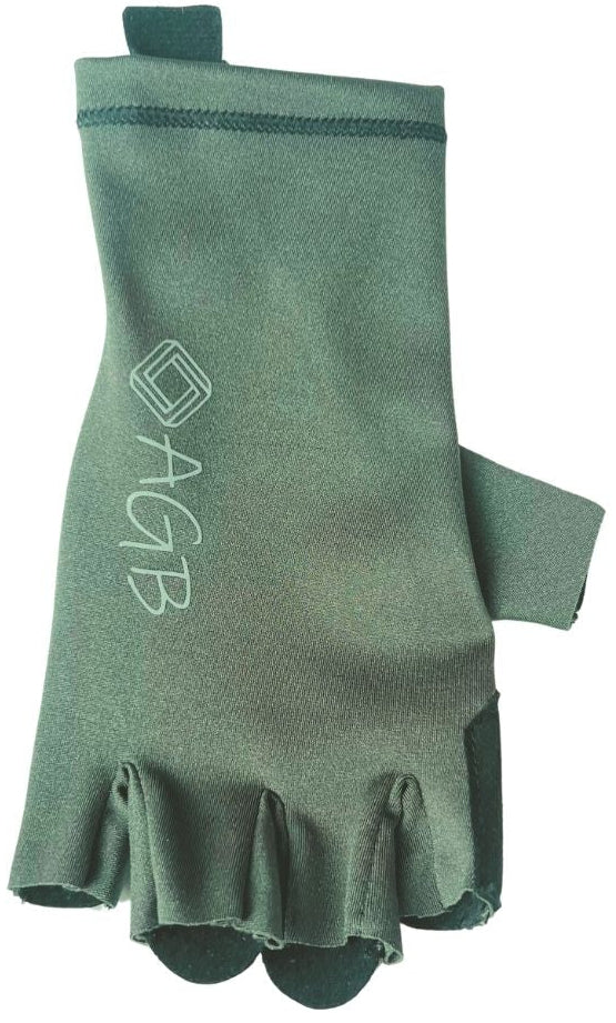 Guantes cortos de ciclismo color verde menta con acolchado confort en la palma.